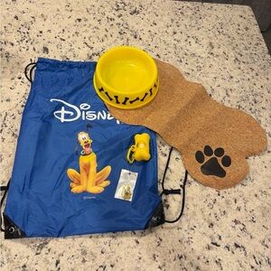 Disney Blue Drawstring Bag with Yellow Dog Accessories